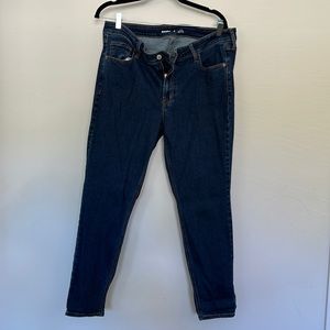 Like new Old Navy mid rise rockstar super skinny blue denim
